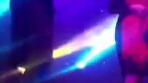 这一男一女很有默契